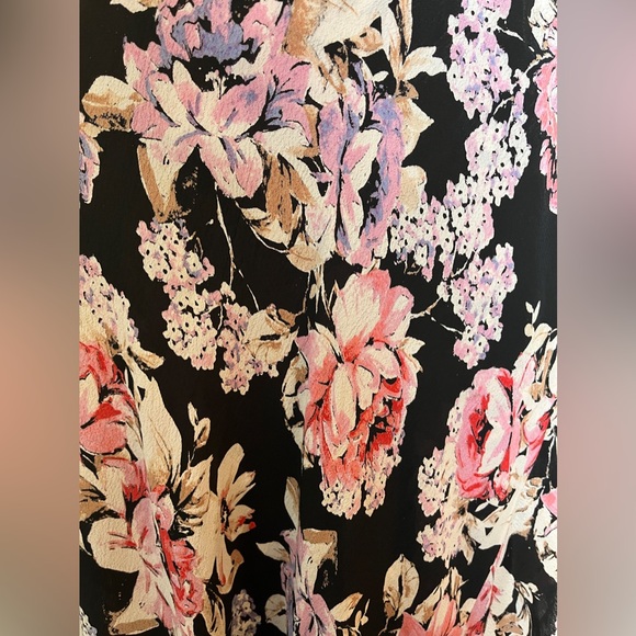 Band of Gypsies Rose and Lilac Floral Wrap Skirt - Picture 7 of 14